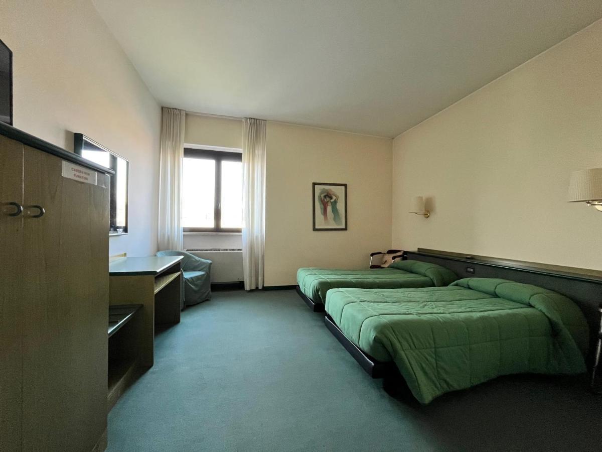 Hotel La Goletta Binasco Exteriér fotografie