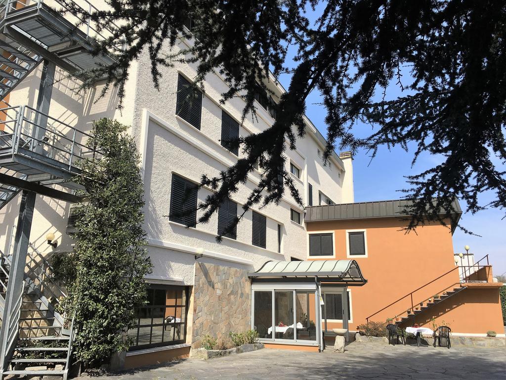 Hotel La Goletta Binasco Exteriér fotografie
